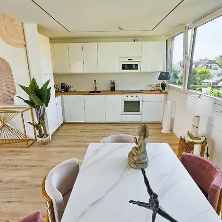 Appartement Luxus Dachgeschoss 80m² Munich